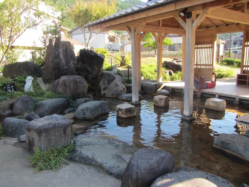 A Pousada Amakusa West Coast Backpackers Fu-Raibou Exterior foto